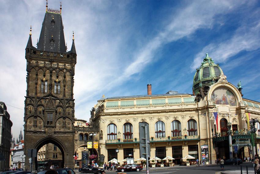 Onefam Home Hostel Prague