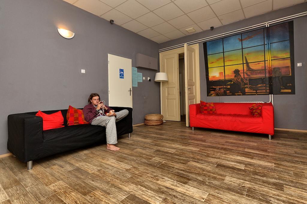 Hostel Onefam Home Prague